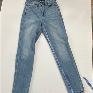 Hollister  Jeans